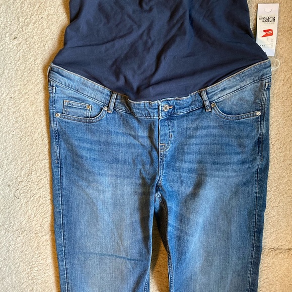 H&M maternity straight-leg jeans - Picture 2 of 3